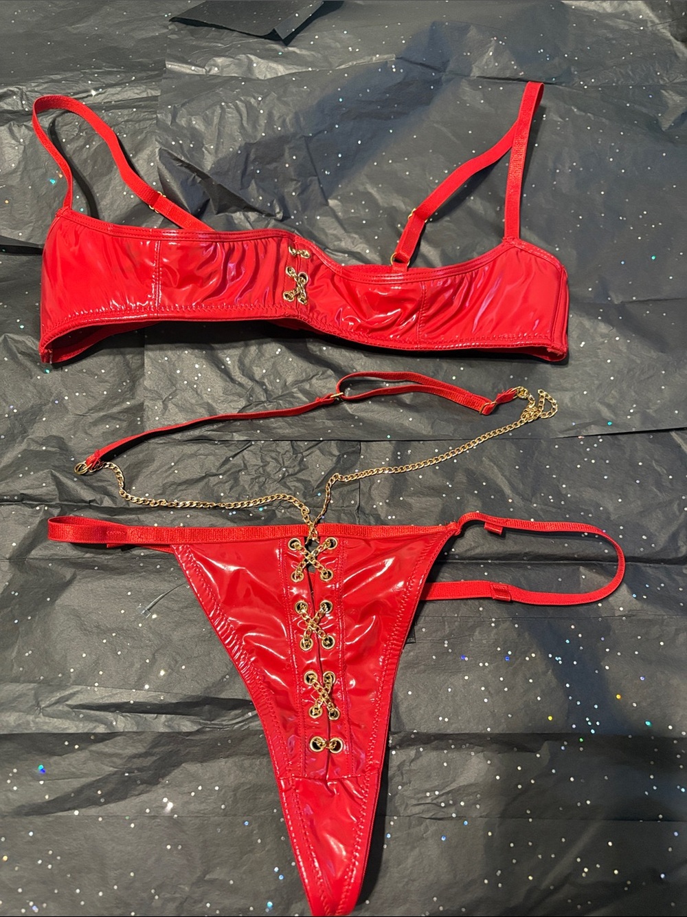NWOT Red Lace-Up Vinyl Bra and G string Set with Gold Chain Accents your waist